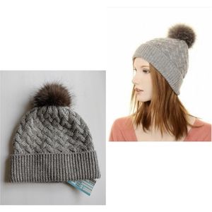 NWT Mitchie's Wool Knit Hat with Fox Pom Metallic Silver
